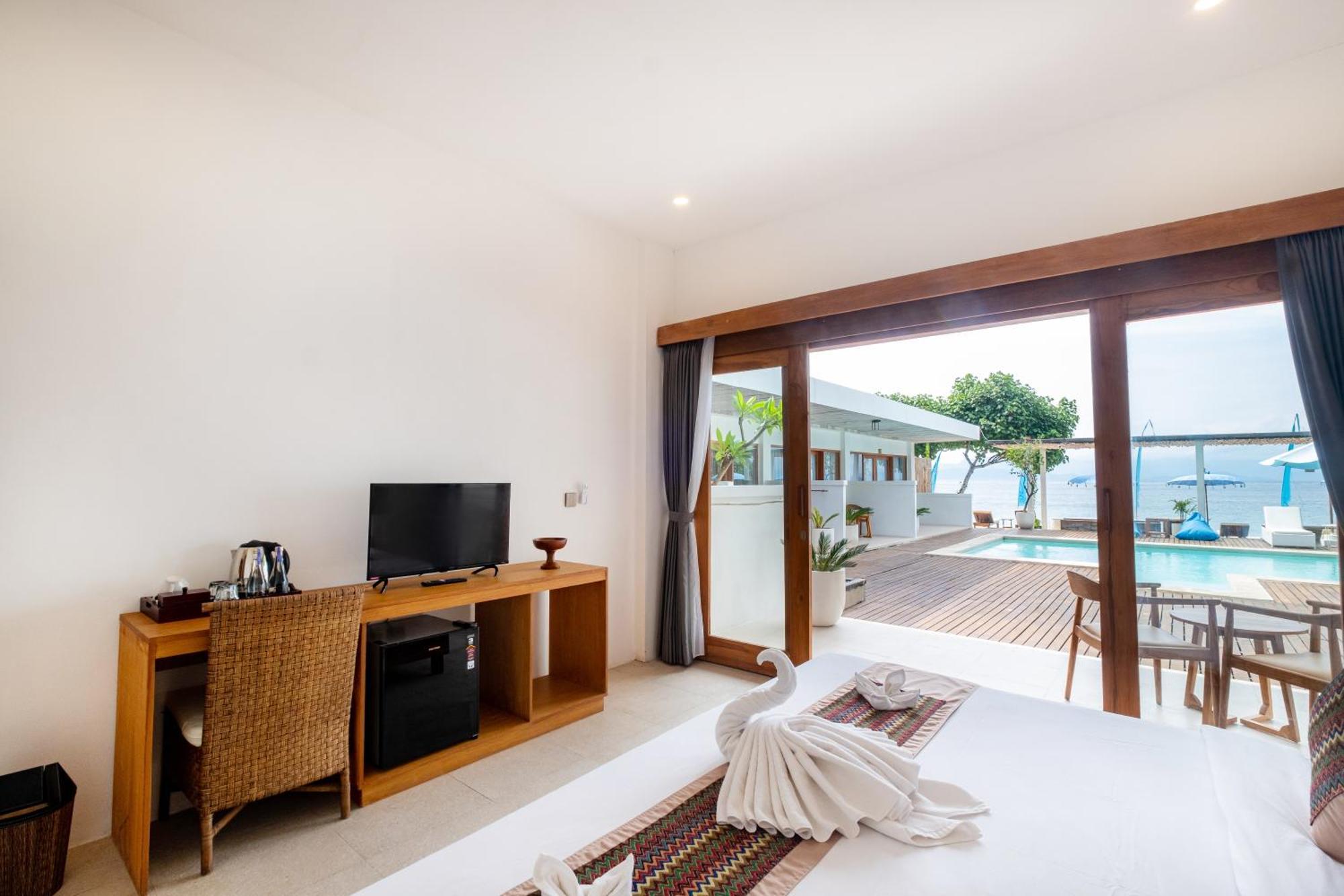 Amp Beach House Toyapakeh Екстериор снимка