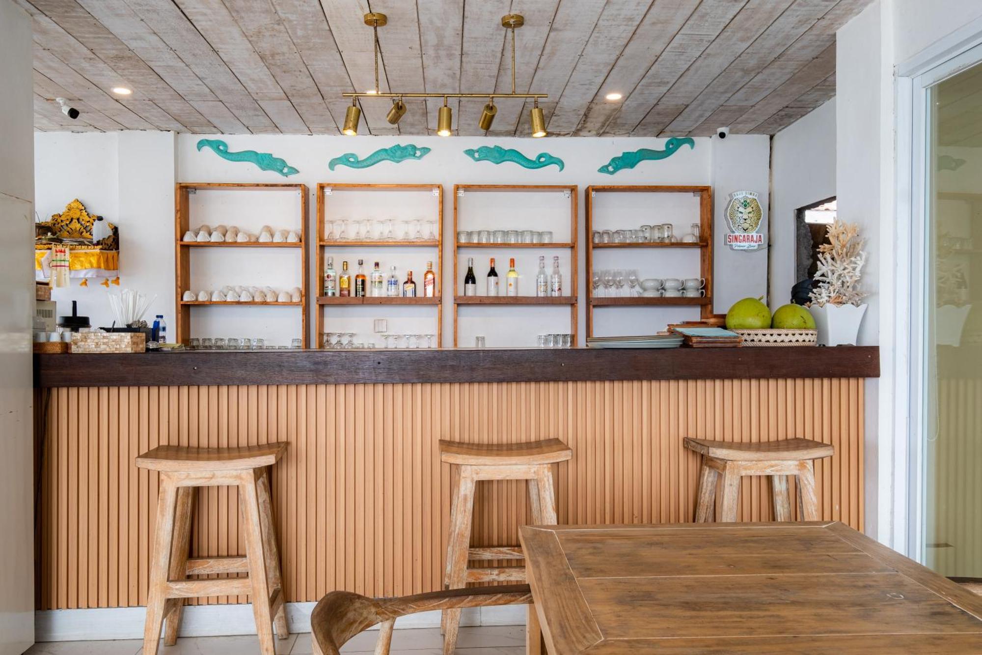 Amp Beach House Toyapakeh Екстериор снимка