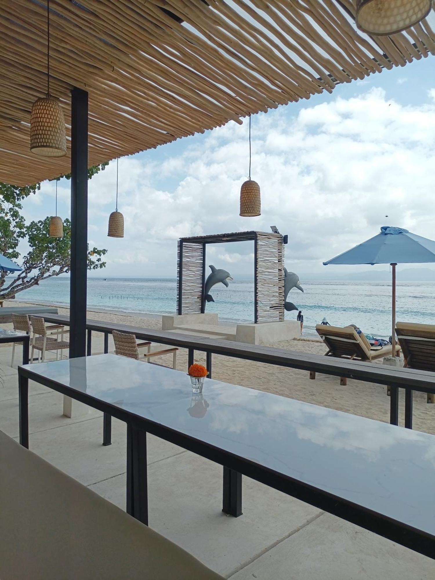 Amp Beach House Toyapakeh Екстериор снимка